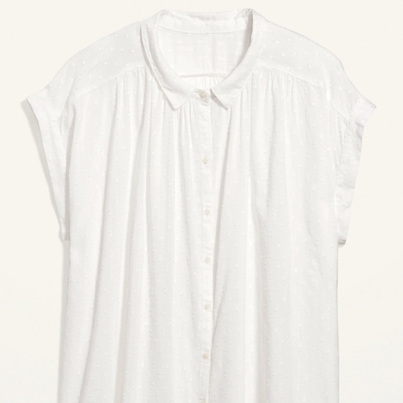 Old Navy Tops - Old Navy Oversized Clip-Dot Plus-Size Short-Sleeve